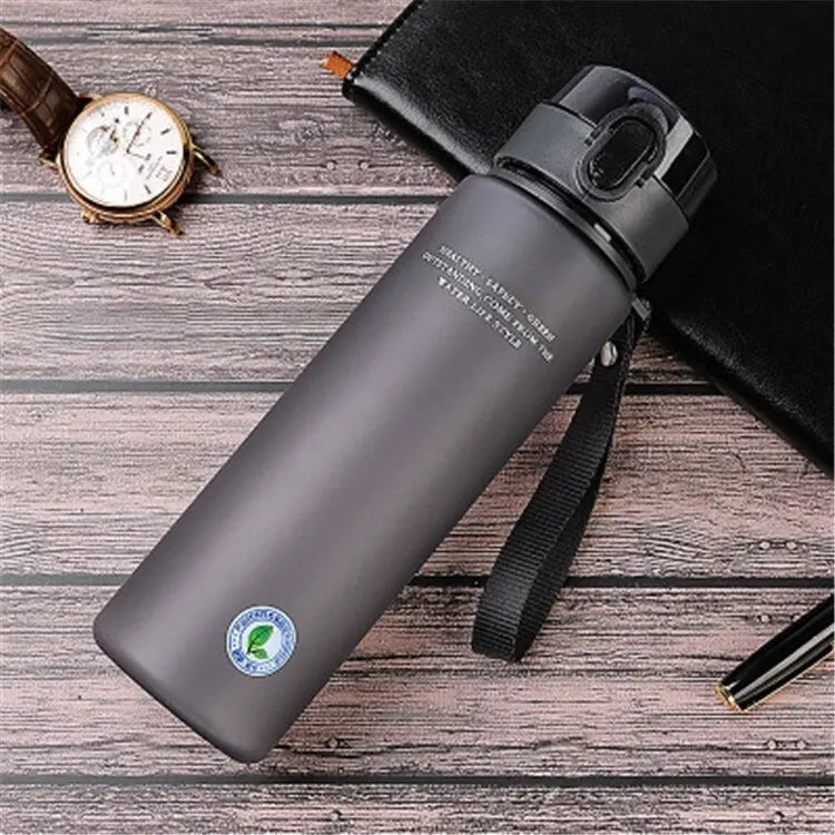 Functional Patented Design BPA Free Leak Proof Water Bottle Prily